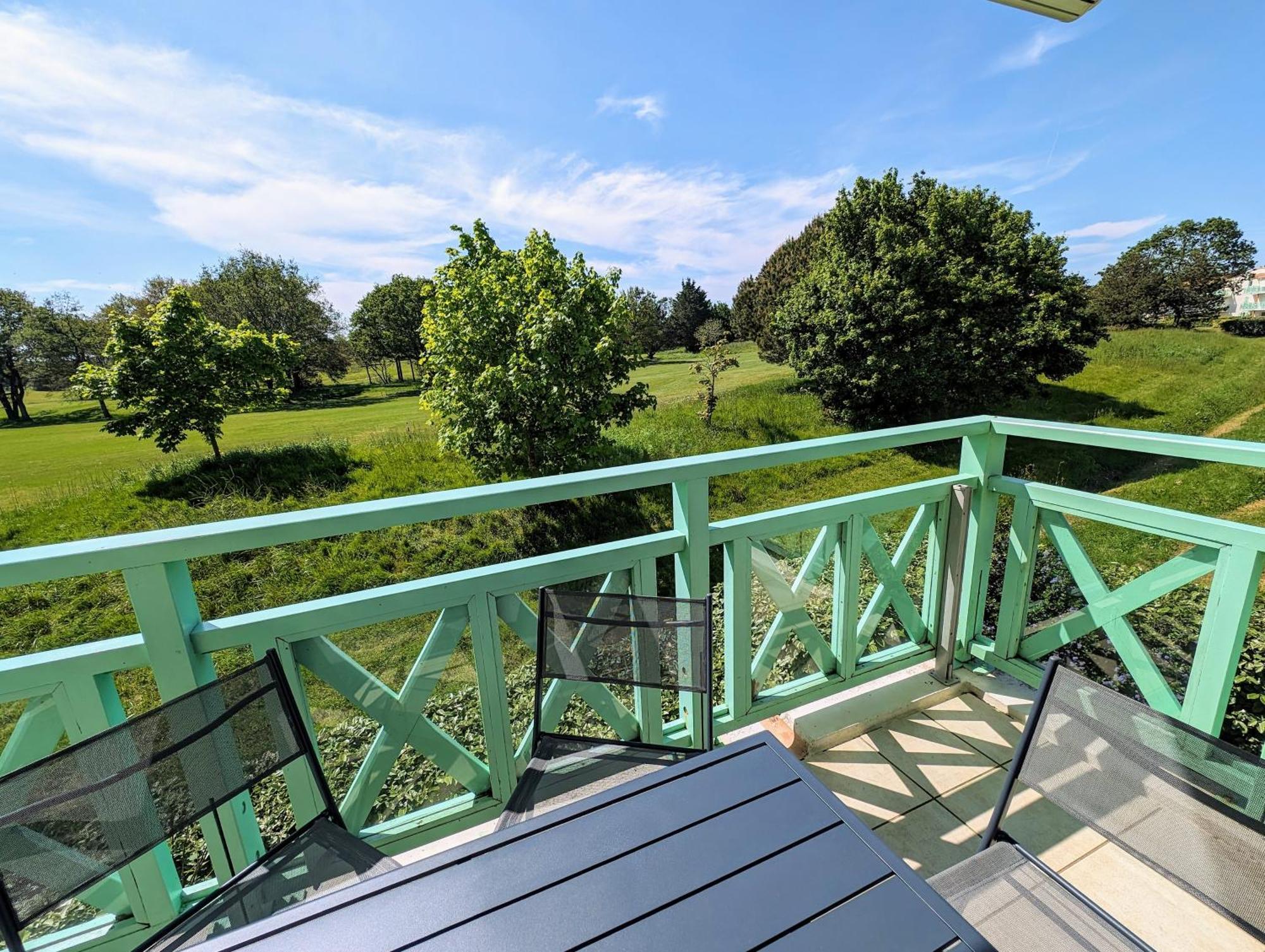 Appartement Avec Vue Sur Golf Pornic Ngoại thất bức ảnh